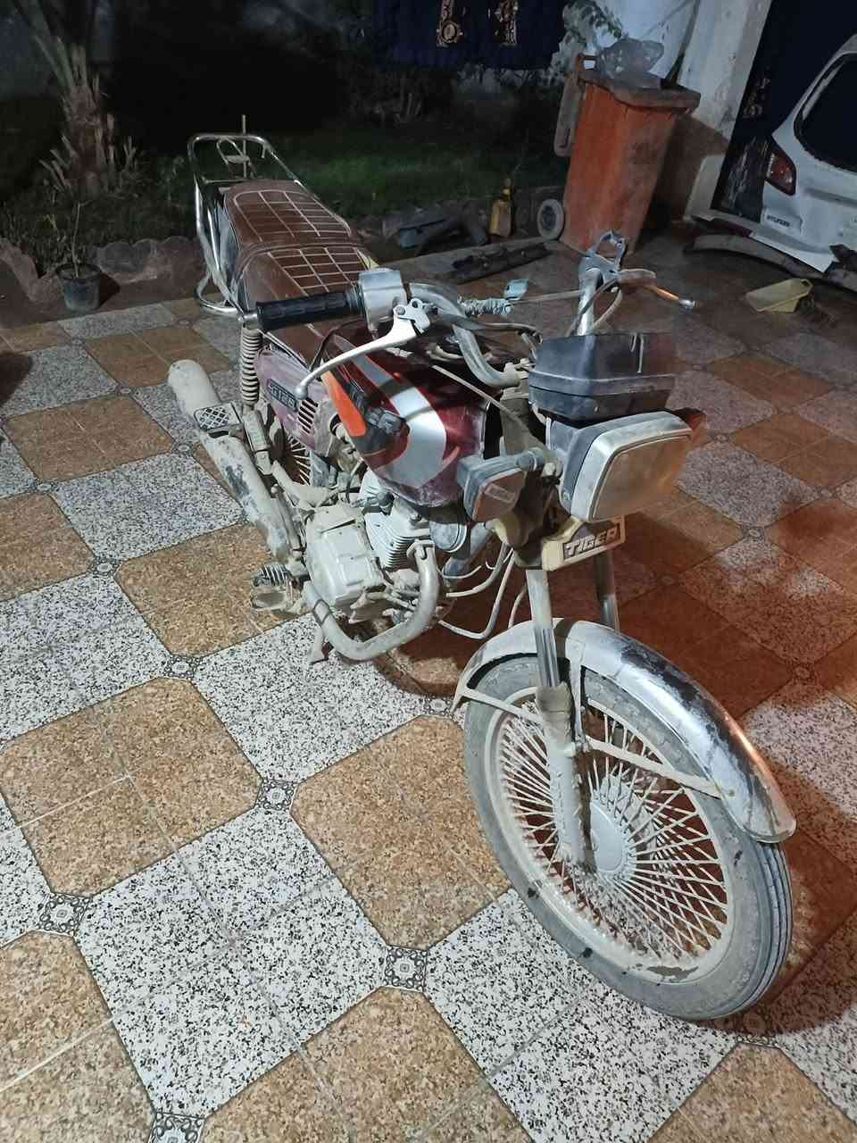 عليكم تايكر موديل 2021 دراجه قويه محركه نشط حيل يرادله ترتيبات بسيطه زنجيل صينيه زنجيل دبل امامي ودراجه احله من صوره ما غاسله وسعره بلاش ب350الف اوراق مكاني حله شارع 80 كربلاء ***********
