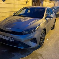 للبيع كيا فورتي 2024 Lx رصاصي معروفه مواصفاتها الداخليه  سياره محرك تب...
