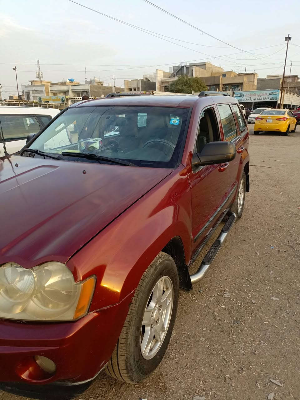 جيب لارديو موديل 2007 رقم بغداد باسمي وهزه جديده حاليا موجودة بالموصل  محافظة نينوى ومحرك جديد ودوشمه  جديدة وبيها صبغ للجماليه سعرها 100 ورقة وبيها مجال من يرغب الاتصال على الرقم ***********
