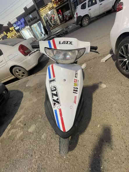 قجمة. للبيع  هندر واحد يرادلهة باتري ترتيب كهربياتهة مكينة ناعمة كلش نص هندرتشتغل  مكفولة من تبخير ونضوح  كفراتهة نضيفات حييل  سعر ٣٢٥ الف مكاني بغداد الغزالية ***********
