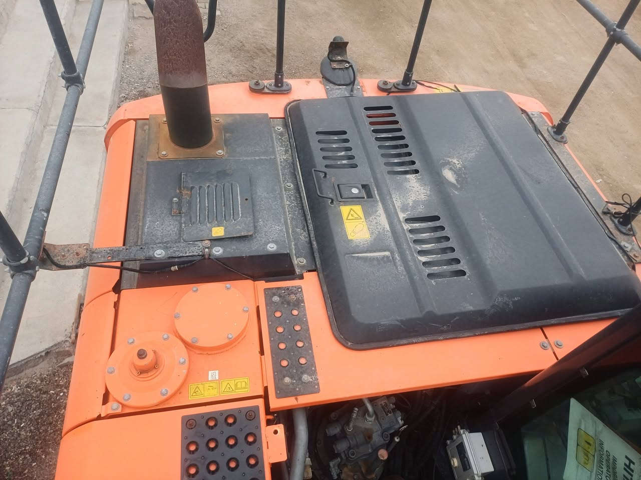 طابت اوقاتكم..
شركة أمواج ضفاف الرافدين 
لتجارة المعدات الثقيلة والتعهدات والوكالات التجارية 
 حفار هيتاشي تاير  
حجم 170 ZXAlS
📌العنوان محافظه البصرة 
{ الزبير طريق سفوان } 
للاستفساراكثر اتصل على الأرقام التالية
• Mob :-  ‎*********** 
• Mob :-  *********** 
• WhatsApp :- ***********
