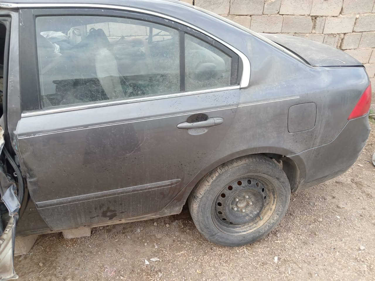 السلام عليكم سياره اوبتيما 2009الضربه مثل ما موضح بصوره رقم بغداد خصوصي الماني السعر 23رقم للاستفسار***********
