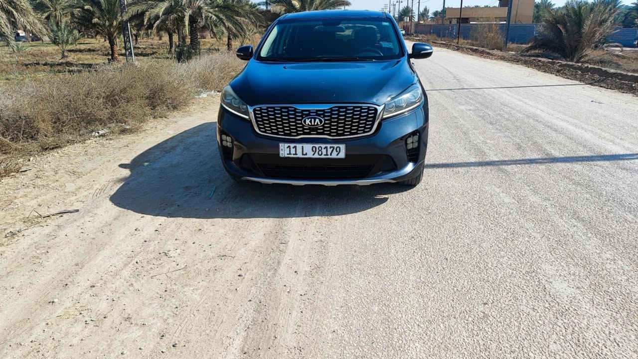 السلام عليكم  سورنتو للبيع 19 السعر168 بيه مجال للستفسار ***********
