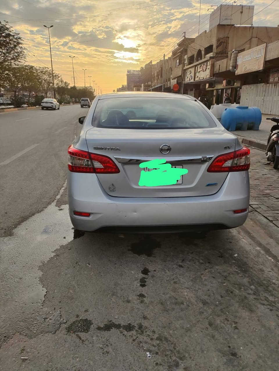 سلام عليكم
سنترا للبيع وارد امريكي 
موديل ٢٠١٤ 
محرك ١٨٠٠
كير سي في تي 
جام كهرباء 
تدفئه +تبريد شغالات
حادثه ربع بنيد 
وجاملغ امامي جه اليمين 
وكلشي واضح بالسونر مالته 
مكاني بغداد 
سعر ٨٥ وبيه مجال للشراي 
اتصال ع رقم ***********
