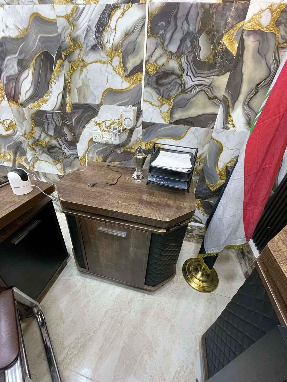 #غراض_مكتب_للبيع_
#بيع_شلع
ميز مكتبي  4 قطع 

وديوان 3 قطع 
 + والكرسي 
+ بوفية مكتب 

السعر مليون و 250

 1.250.000 قابل للتفاوض

مكان موصل حي المثنى

الطلب والستفسار التواصل
***********
***********
كل الأرقام واتساب اتصال
