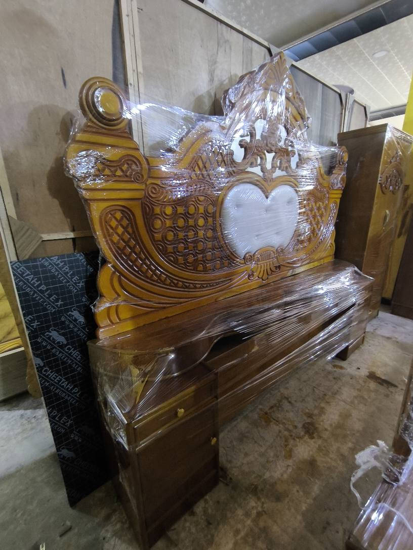 اسلام عليكم ورحمه الله 
غرفه نوم 6 باب صاج داخل خارج ضهر 
جرجوبه توصا بسعر 800 الموقع الكاطون الرازي شارع ابو رباح قرب شارع المدارس مزاد علي الجوراني ضي القمر *********** بعقوبة, ديالى
