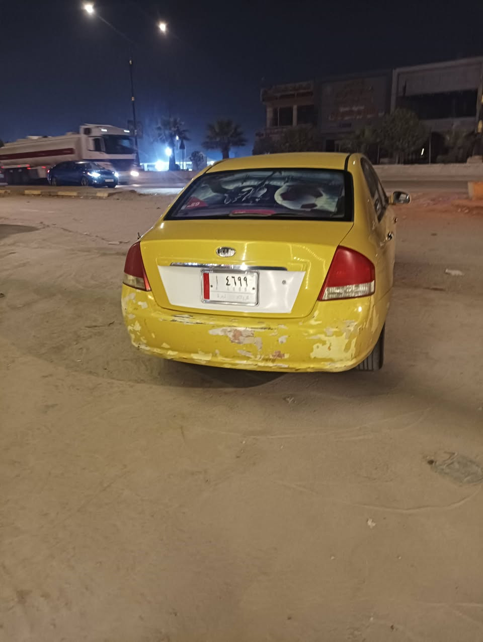 السلام عليكم سبكتره للبيع مديل 2009 رقم.   كربلاء  تحويل ثاني يوم سنويه جديده هيئه وغرامت مصفره حادثه جاملغ فقط حداديه تخم تاير كله جديد كير ومكينه كفاله جاهزه السياره من كلشي السعر73 وبيه مجال حك الجيه رقم الهاتف *********** مكاني بابل
