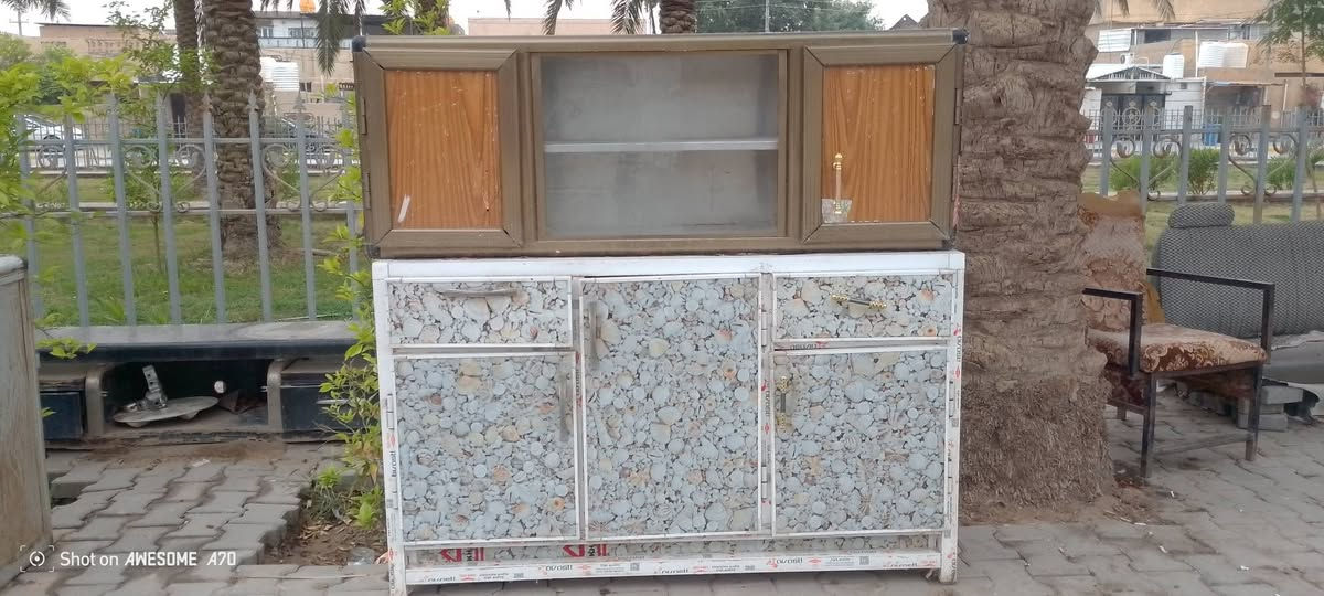 طباخ تركي 5عيون للبيع 
فرن شوي +كيزر طحان 120 مولد استره كوري 
ملاحظه يوجد توصيل واتساب ***********
