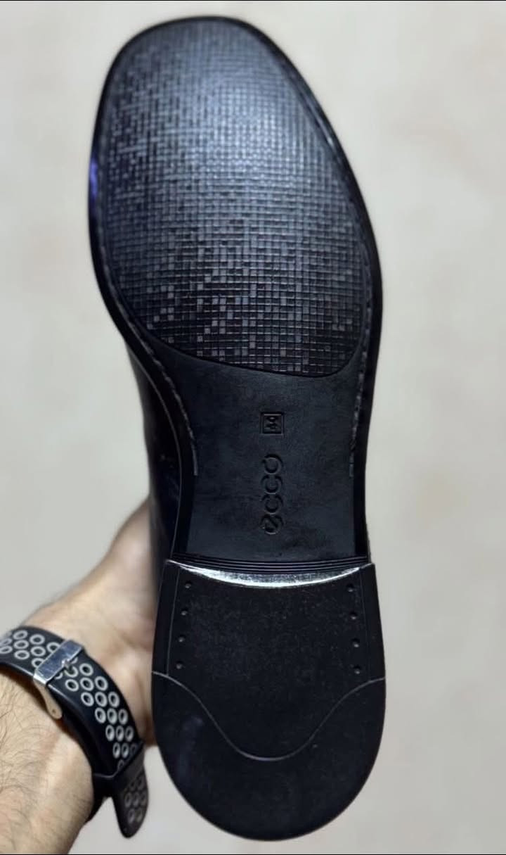 حذاء ecco اورجينال غير مستخدم نضافة 100‎%‎

قياس : 40
طول القدم : 25

MAED IN INDIA

———————————————-

يوجد توصيل 🚚 ( بغداد - محافظات العراق )

☎️رقم الهاتف : ***********

للحجز - دايركت
