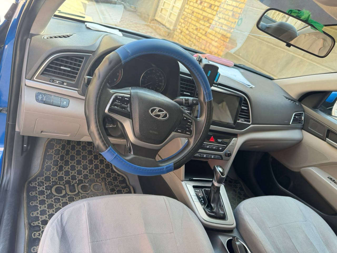 لسلام عليكم 
النترا 2017 للبيع رقم اربيل بسم شركة ماشيه 180 حادثه فقط بنيد ليبل واحد صور الحادث موجودة بالمنشور تخم تاير حدادية منظومة بانزين كلهن جدد كشنات تغليف جديد مكان السيارة كربلاء السعر 117 وبيه مجال بسيط للأستفسار ***********
