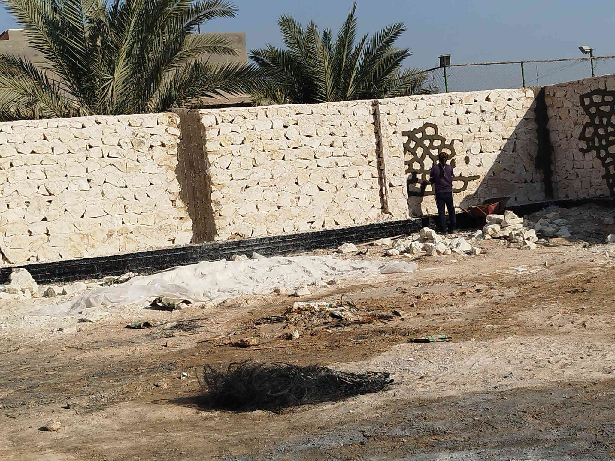 بناء حجر أساسات رصف ارصفه بحيرات 
سياجات بيوت 
لبخ درجه اولى 
بناء بلوك كادر متخصص نعمل في جميع المحافضات 
مكانه نجف 
***********
