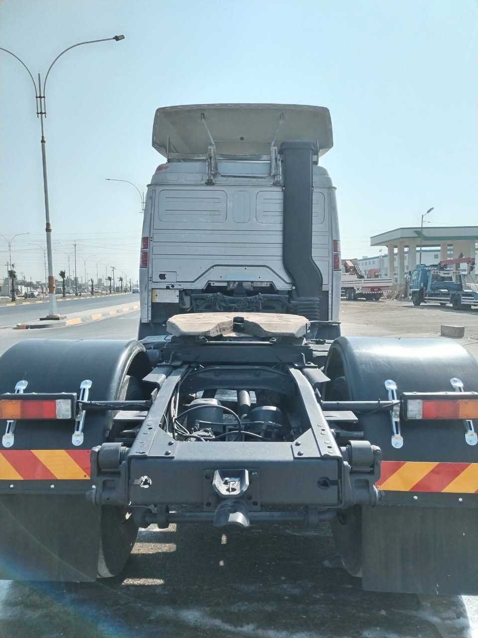 السلام عليكم بسبب الوعود الكاذبة سيارة البي مارسدس موديل 1992 حجم 44 كير برميل تخم تاير سيارة جاهزة للعمل سنوية قلاب لغاية 2028 بأسمي تحويل ثاني يوم سبرنك السيارة للاتصال ***********
