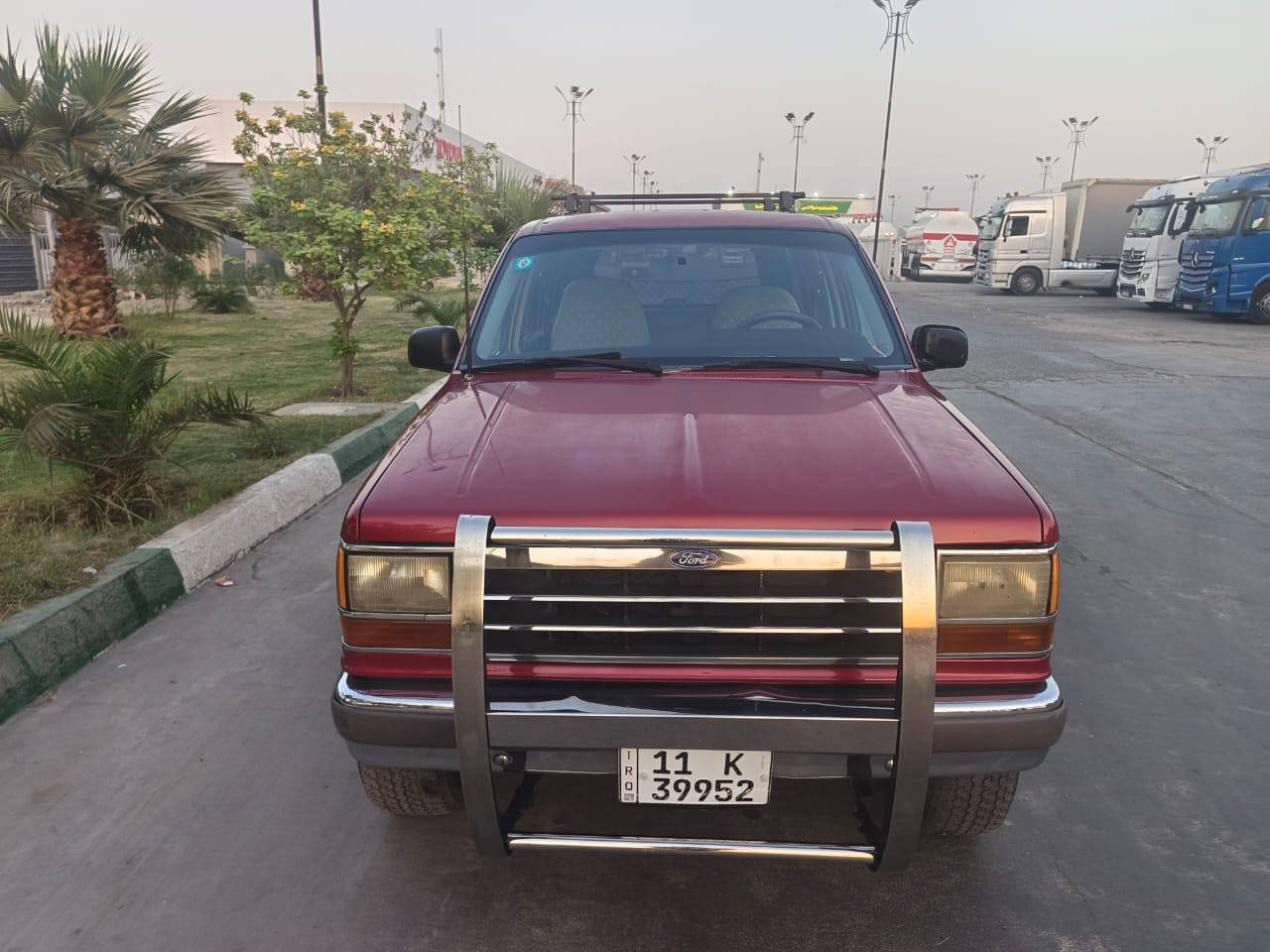 السلام عليكم فورد اكسبلور موديل 94 مكينه سته سلندر بلاد 3,5كير بلاد مصبوغه حزام شرط  لاقماره ولا بنيد حداديه 60بالميه بأسمي السياره رقم بغداد سنويه ل30 كهربائيات شغاله تبريد بوري مثقوب ولفان بي ضعف بيع او مراوس ب سايبه تكسي مكاني ديوانيه المركز سعرها 47وبيها مجال قليل ***********
