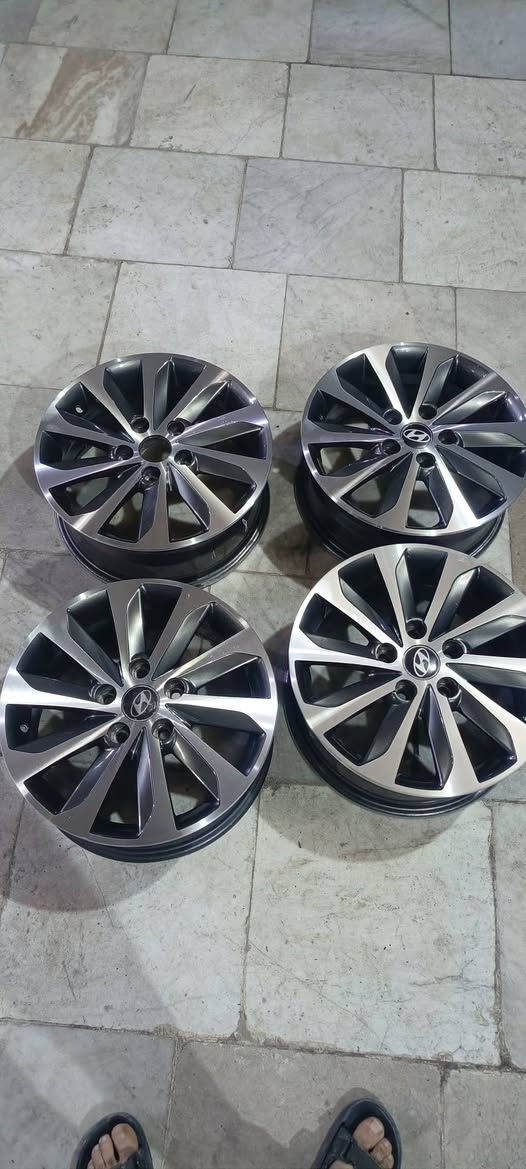 للبيع او مراوس
حجم 16. سجينه واحد بي تصليح بسيط. مراوس يرهم وسعره قفل 250 مكاني طويريج ***********
 ***********
