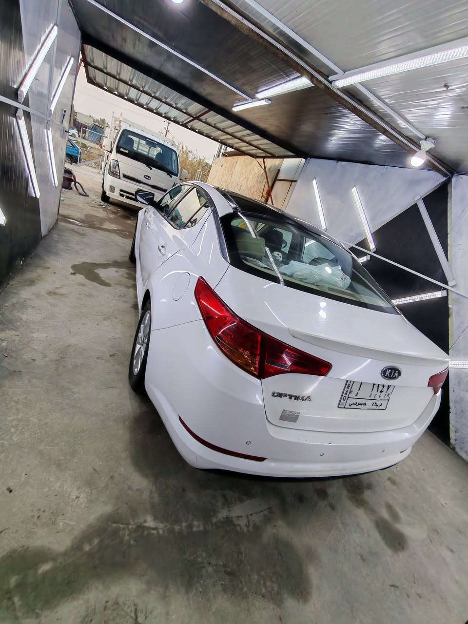 السيارة معروضة للبيع
اوبتما خليجي 2011 مكفولة من  الصبغ والتبديل كفالة عامة محرك وكير وحدادية 
قمارة  بانوراما  وسلايد روڤ
بصمة تشغيل
منظومة زنون كاملة 
تغليف جلد 
تبريد جيد 
رقم كربلاء مشروع وطني السنوية ل  2028 
مكان السيارة بابل شارع 80 حلة _ نجف 
***********
