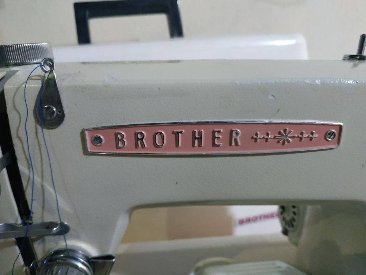 مكينة خياطة برذر مستخدم مره مرتين عنوان كركوك يوجد توصيل.
125


**إذا كنت صاحب هذا الإعلان وتريد حذفه لأي سبب، رجاءا أرسل رسالة إلى الدعم الفني**