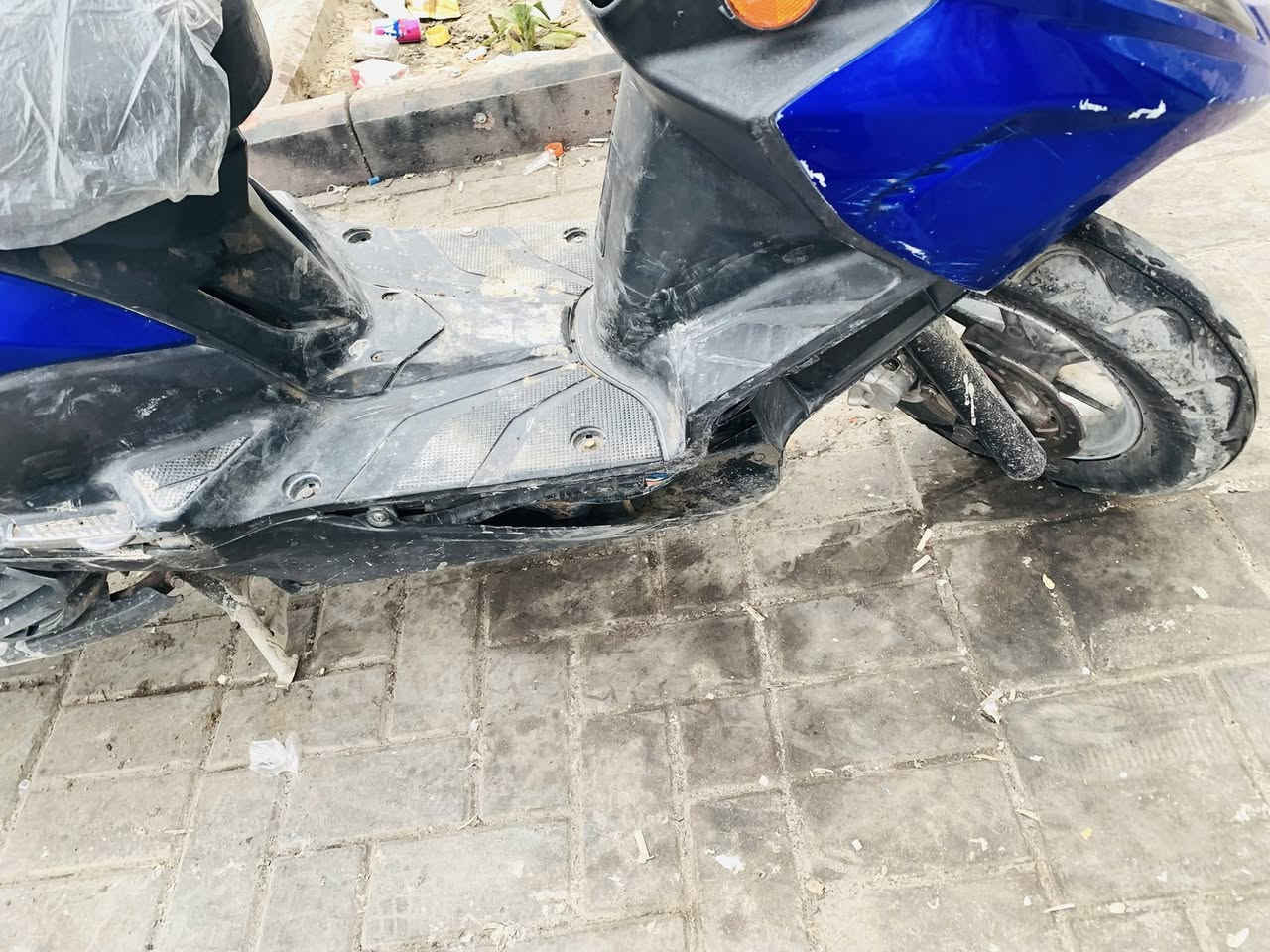 السلام عليكم جيتي ار البيع الدرجه مكينه كفاله عامه برغي مامفتوح تجي وشوف ضمان بيهه اذا مفتوحه ترجع شوفت عينك نقص تريشه اليمنه بس وقبق بانزين طاكه اليطه ايصلح الدرجهه غيرهن مابيه شي.الاستفار بغداد مدينه الصدر الرقم *********** ا(((((((!السعر 650)))
