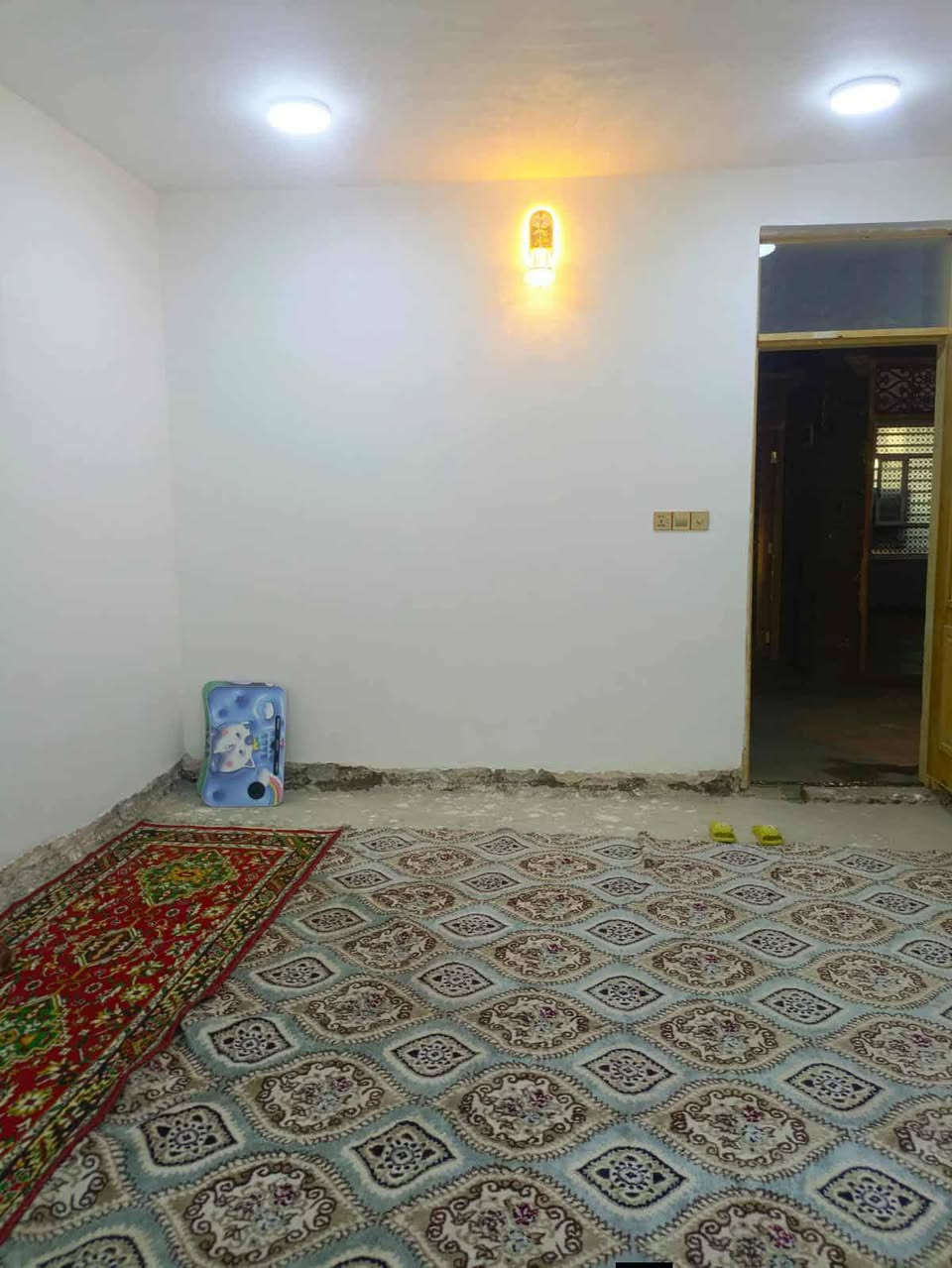 صباح الخير للبيع مساحه 400 200متر مبنية 200متر لا لاتصال برقم اومراسلت صفحه ***********
