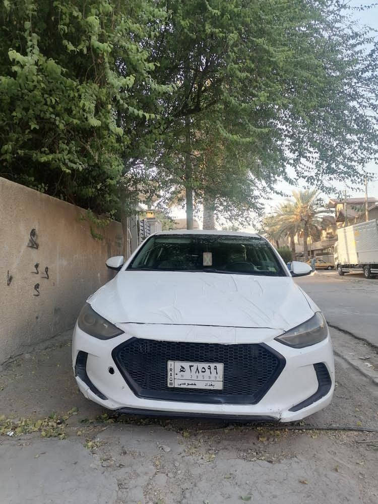 سلام عليكم النترا ٢٠١٧ وارد امريكي مواصفات نص فول معروفه كير محرك حداديه طخم تاير سياره استخدام شخصي ضرر ٣ قطع جاملغ امامي وبنيد مصبوغ وقبق جنطه بدون دواخل سياره البيل واحد رقم بغداد باسمي تبريد ثلج  سعر ١٢٠ مكاني ابوغريب الحصوه رقم للاستفسار  ***********
