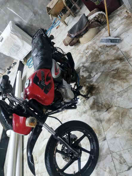 دراجه بوكسرجبلي للبيع اوراق موديل ٢٠١٩ وكيلها سيد خلدون بس ادورلك منها من ال ميمونه السعر ٨٥٠ مكاني ميمونه وهذا رقمي ***********
