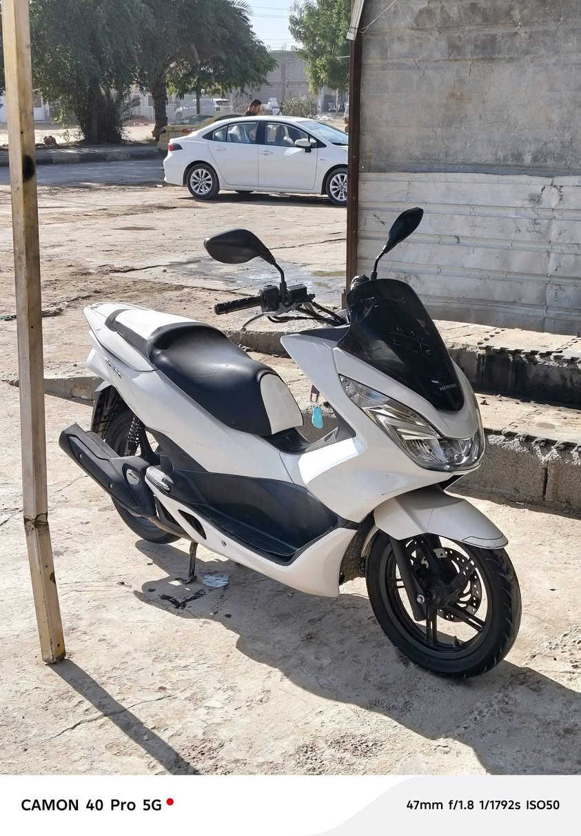 سلام عليكم دراجه لبيع سعر2000دراجه جديده ***********
