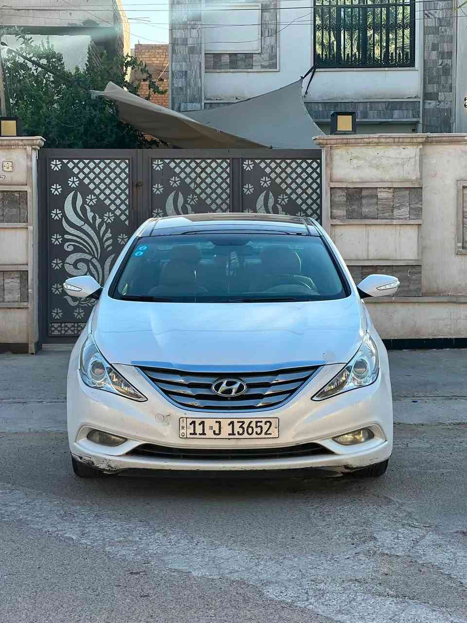 السلام عليكم
سوناتا للبيع
موديل 2011  خليجي
رقم بغداد دولي بسمي
محرك دوش 2400 كفالة
كير كفالة حدادية جاهزة
السيارة فول موصفات 1على 1
يعني بصمة تشغيل بصمة ابواب
بانوراما تحكم ستيرن حساس
تبريد قطعتين ثلج
تخم تاير جديد +ادامة كاملة
السيارة كاملة من كل النواحي 
السيارة بيها باب رش فقط
وبيها بارد المكان بغداد الدورة
السعر 118
رقم الهاتف***********
خابر وتدلل
