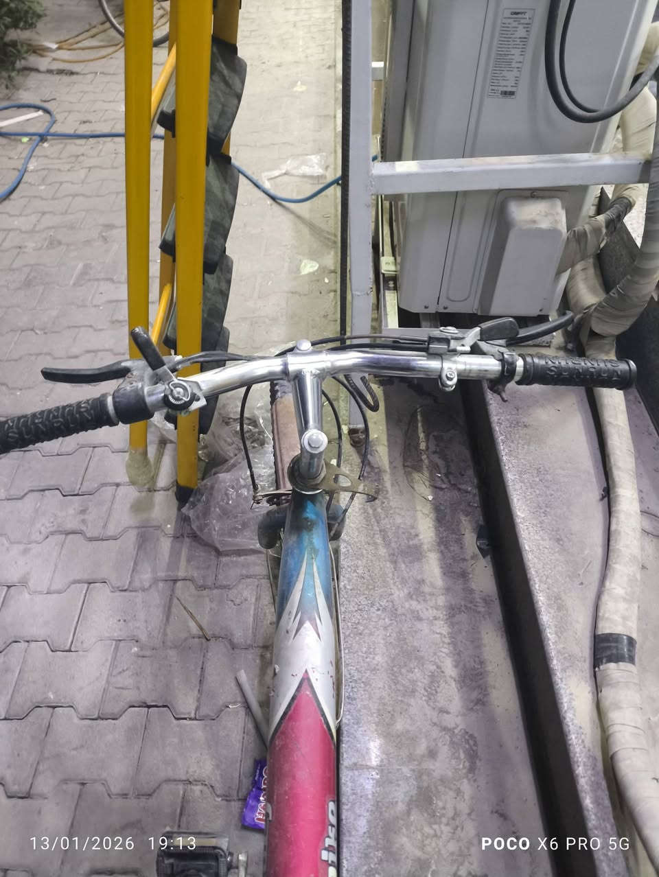 بايسكل للبيع بايسكل شوفت عينك مابي شي بس مال نمر ماموجود قيم وا اخذه بس لا تكسر بل سعر ***********
