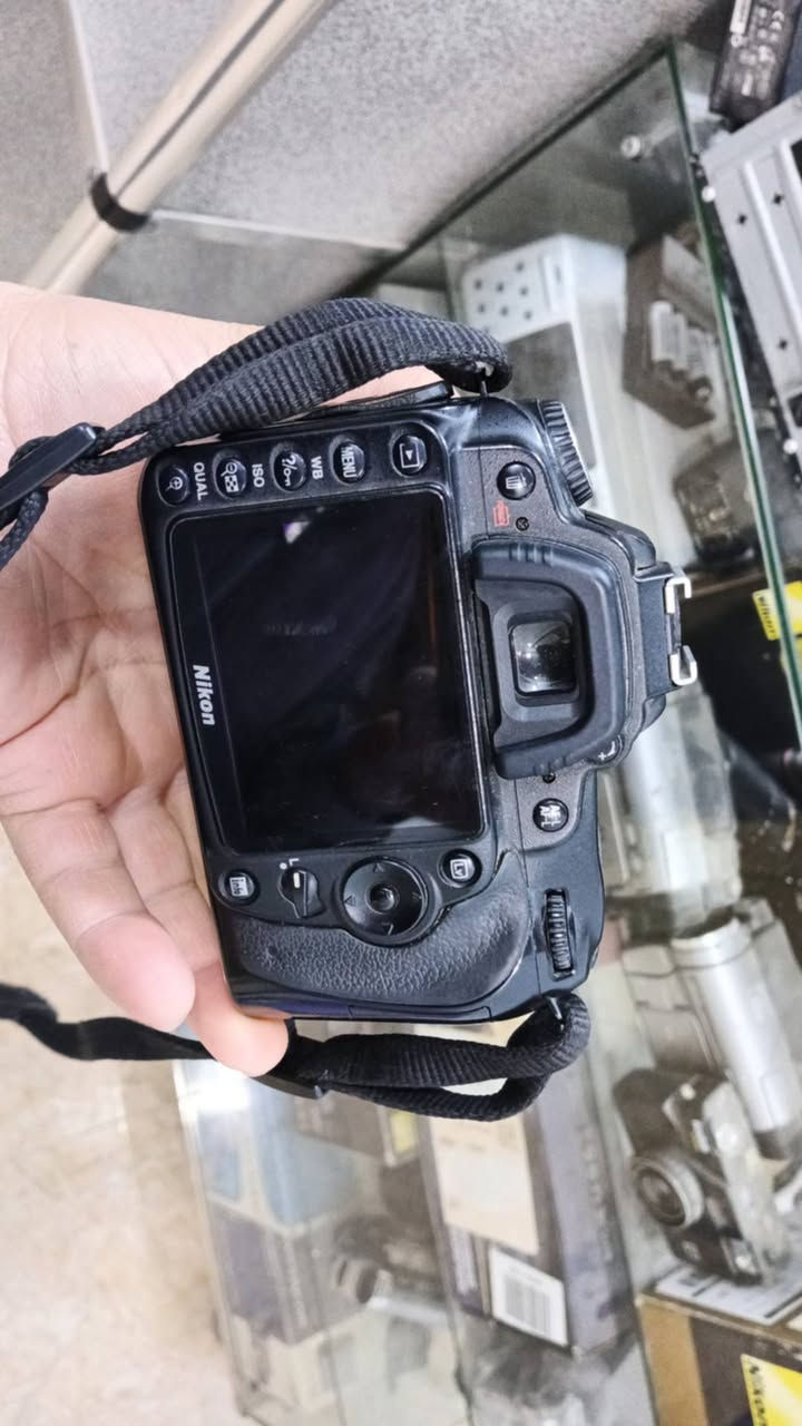 نيكون 5300
نيكون 3400
نيكون 5600
متوفر خدمة توصيل ***********
