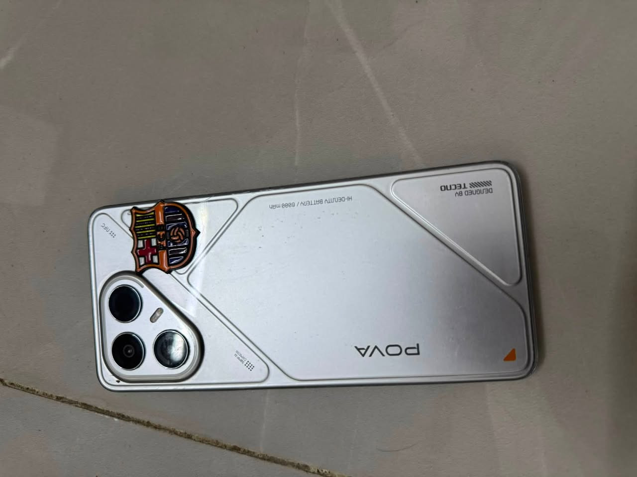 سلام عليكم بوفا 7 LJ المعالج دايمون سيتي 7300 فريمات 120 فريم ذاكرة 256 البطارية 6000mAh الشاشة 1080x2460 بل بوبجي يشغل ١٢٠ فريم سعر ٢٥٠ وبي مجال مكان الامين الثاني *********** رسل خاص او وتساب او تصال
