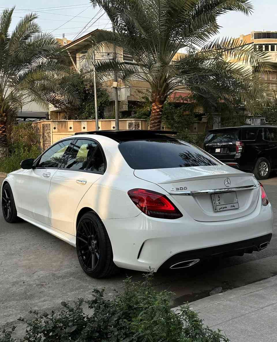 السلام عليكم
مارسدس 2021 🇩🇪
وارد امريكي حادثه جاملغ خلفي جداً بسيط ودعاميه مبدل نفس الون اصلي   
سياره فول مواصفات ".:

🛑كيجات ديجتل
🛑بانوراما 
🛑رادار توقف ذاتي 
🛑 رادار جانبي 
🛑 ماوس 
🛑 شاشه كبيره 
🛑كت amg 
🛑 كشن جلد 
🛑 كشن تدفئه 
🛑ويل رياضي من امريكا بلاد 
🛑داخل 64 لون
🛑 5 انضمه قياده
🛑علامه ضوئيه بلاديه
🛑دركه D 
ملاحظه: السياره اشكد ماكول عليه جديده بس بلحقيقه اجدد بعد واعلى مواصفات بلC300 فقط مو دبل ماوس 

سياره ماشيه 34 الف كيلو فقط  

كفاله عامه مكينه كير حداديه 

مكان السياره بغداد الاعظميه 
 
رقم بغداد مميز باسمي تحويل ثاني يوم  

السعر 360 ورقه وبيه مجال 

 ☎️☎️

***********
