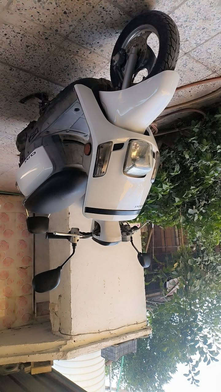 سلام عليكم شباب دراجه بوليس موديل 2011مكفول شرط من محرك وكفرات دراجه نضيفه حيل ما مشدود برغي شرط نكره سلف شراي يتصل ع هاذ رقم ***********واتساب فقط
