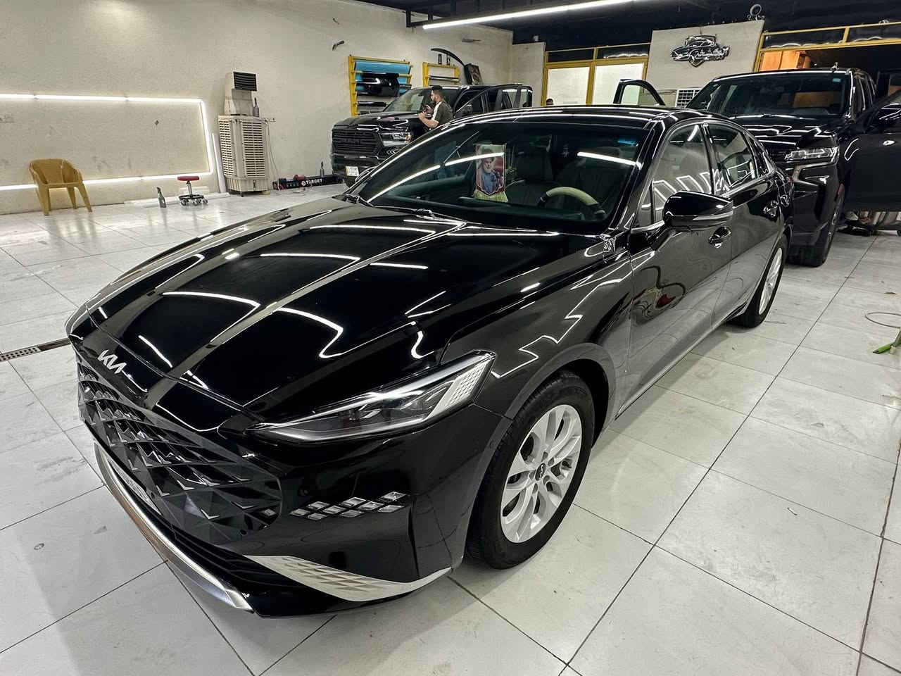 كي ٨ موديل ٢٤ ماشيه ٣٠ الف معوقين قادسيه فول مواصفات عدة الفتحه بيه ضربه بل جنطه السعر١٧٥ وبيه مجال الاتصال على الرقم *********** مكان السيارة ديوانيه
اذا مراوس اراوس
