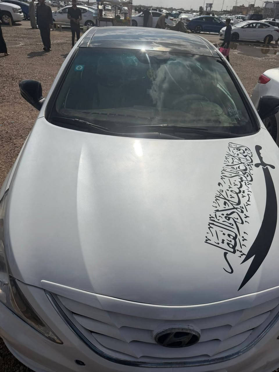 سوناتا 2011 فول مواصفات مصبوغه جماليه مكفول من الضربه مكينه وكير كفاله . مكينه توني مبدلها جديده 2400 خليجي دوش حداديه جديده تخم تاير جديد سنويه تنتهي بشهر ال5
السعر 105 
***********
