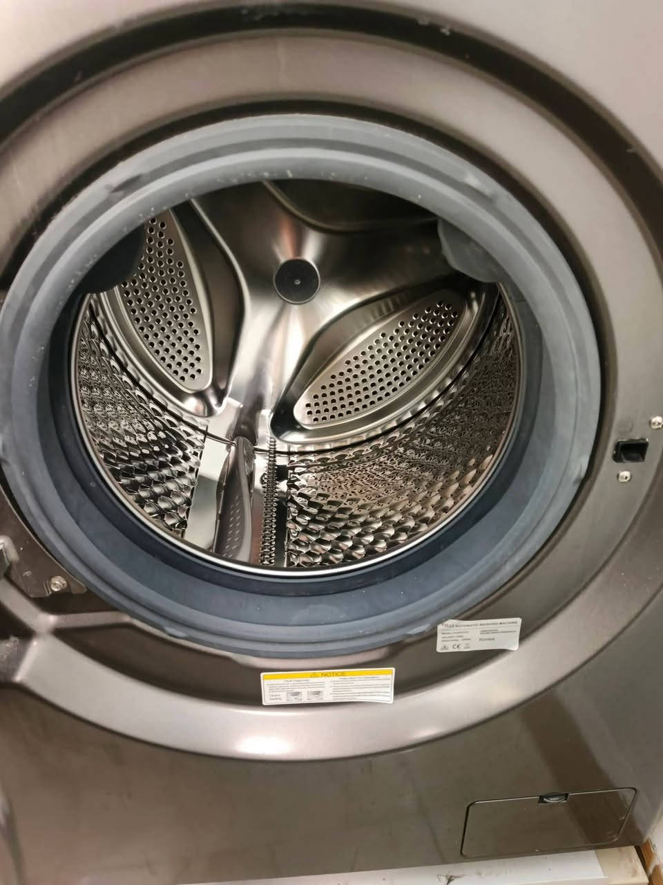 طباخ + غسالة ملابس أوتوماتيك للبيع.
جديد غير مستعمل. 
نوع الطباخ / عشتار خمس عيون. 
نوع الغسالة / كوري (٩) كيلو 
للاستفسار / ***********
 
تةباخ + جل شورى ئوتوماتيك بو فروشتن . 
تازة بة كار نةهاتوو 
جورى تةباخ / عشتار بينج جاو 
جورى جل شور /كورى ٩ كيلو 
ژ. م/ ***********
