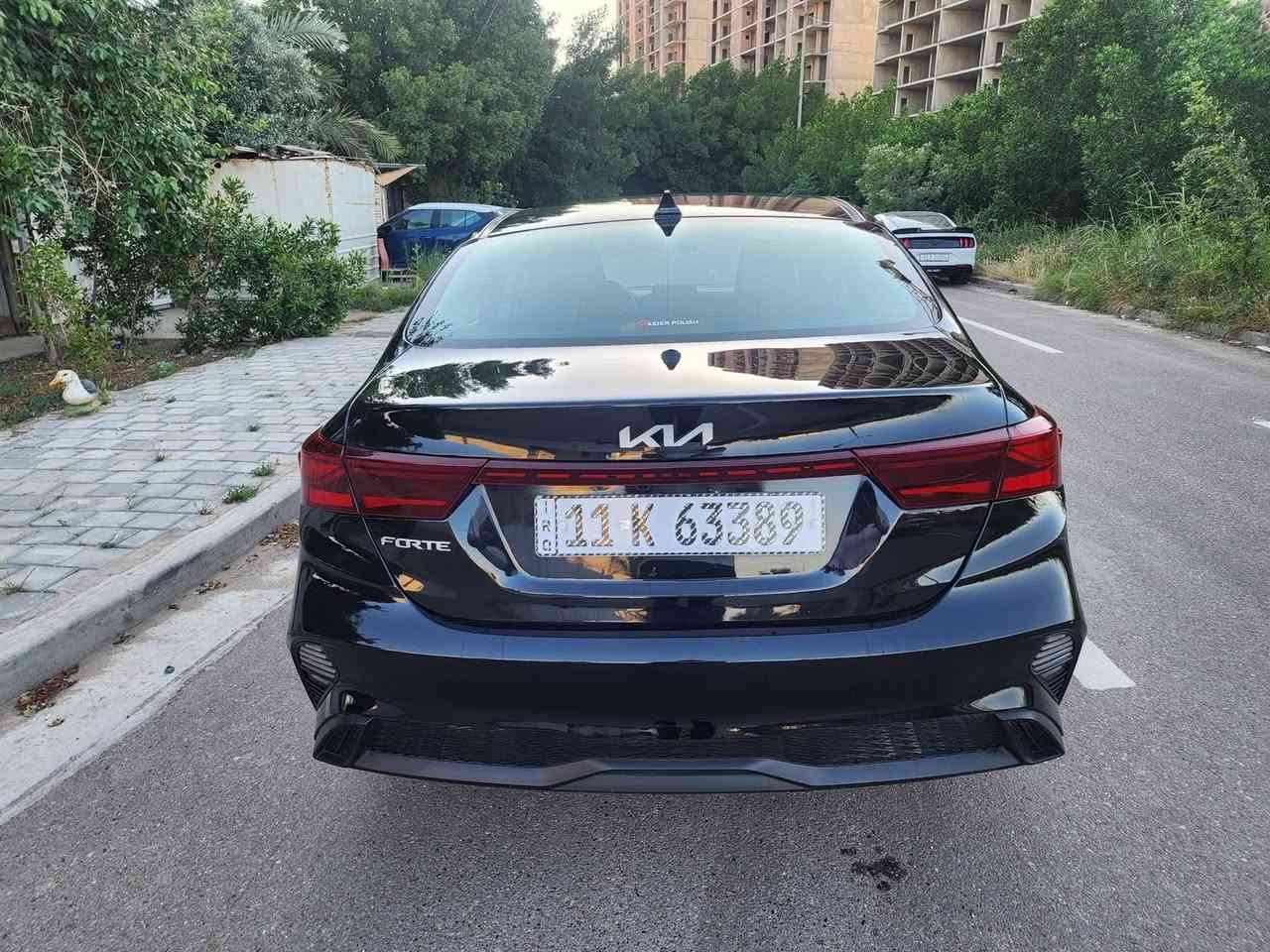 السلام عليكم فورتي ٢٠٢٤ امريكي حادثها جاملغ وبنيد موضح بالصور  جديده جداااا  بدون اي نقص جاهزه ماشيه ١٦ الف ميل محرك ٢٠٠٠ دوش رقم بغداد وبيها صبغ من امريكا قماره وجاملغات خلفيه كاتبين اثر حالوب السعر ١٣٢ ورقه الاتصال *********** ابو مصطفى بغداد اليرموك
