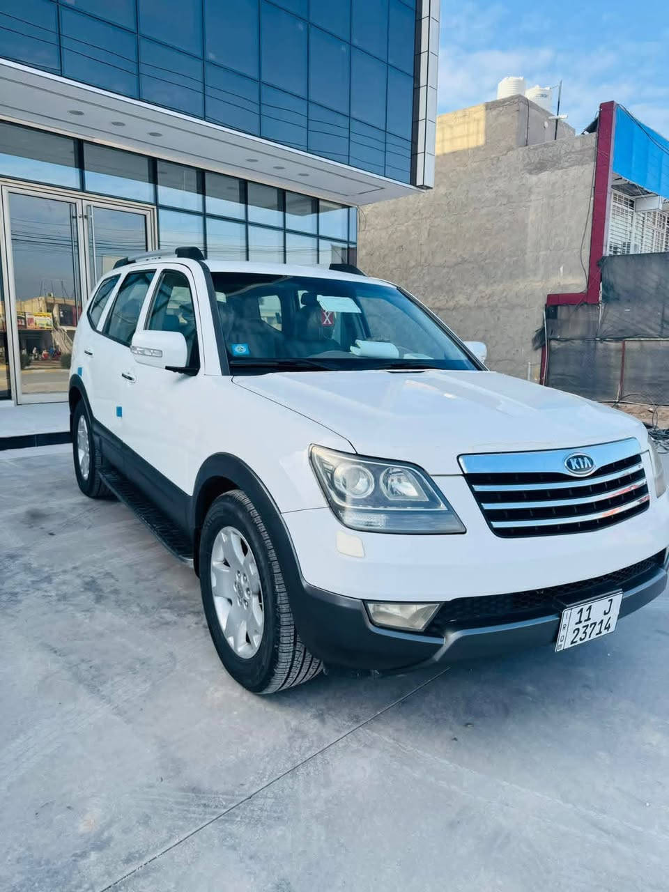 السلام عليكم مهافي 2011 خليجي مكينه 6 سلندر 7 راكب 3 قطع تبريد كشنات جلد  تدفئه تبريد كشنات كهرباء فور ويل فتحه سقف تحكمات ستيرن مري شفط ماشيه 130 حقيقي على وضع الشركة مكينه كير حداديه مكفولات السياره مكفوله كفاله عامه رقم بغداد دولي سنويه جديده هزه جديده اي استفسار على الرقم السعر 155 وبي مجال للشراي غير متواجد على النت مكان السياره بابل المسيب ***********
