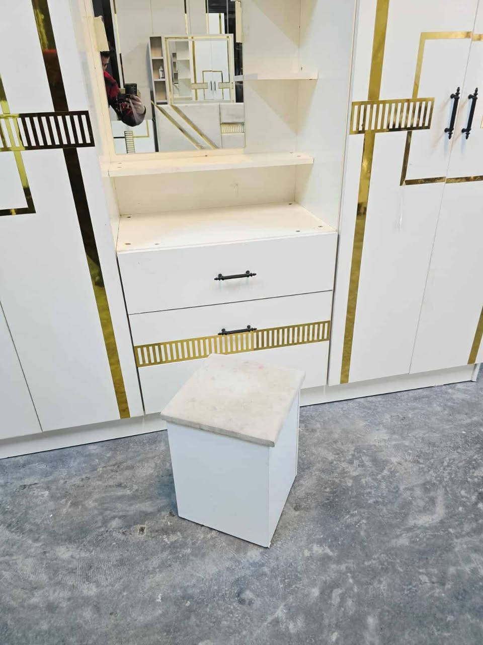 غرفة نوم مستعملة🇹🇷
نضافة90 ٪💯
عدد القطع / 6 
نضام / أبواب 💢 
سعرها / 575 💸
شد ونقل داخل بغداد مجاني🚛
يوجود توصيل محافضات 🚛


**إذا كنت صاحب هذا الإعلان وتريد حذفه لأي سبب، رجاءا أرسل رسالة إلى الدعم الفني**