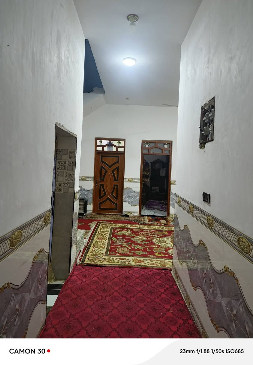 السلام عليكم بيت للبيع في الكرامة نهاية شارع العيادة قرب المدارس الصينية السعر ١٤٠ بي مجال للاستفسار
***********
