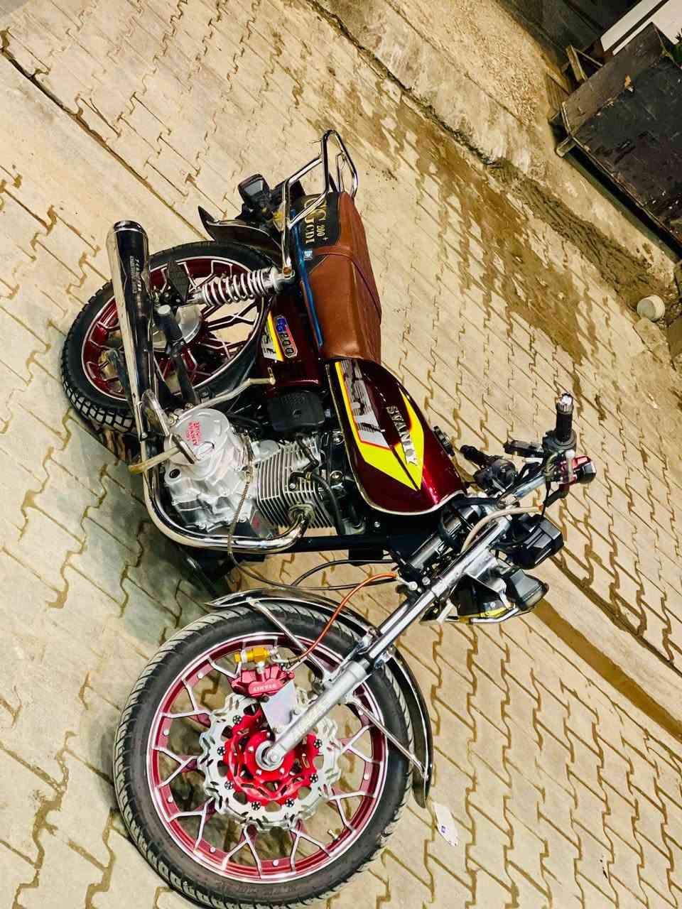 سلام عليكم سيفان 5كير  موديل 2025 اوراقها موجوده الدراجه ما مشتغله من الدوام للبيت فقط مكينه200 ما مفتوحه استمريت اسبوع  عله دهن بدون ذكر اسماء صار بيها تبخير فقط كهربائيات شغاله كلها بس يرادلها باتري الدراجه خير من الله نضافتها 100/95 تايراتها جددد
الدراجه بيها تبخير او عوزها باتري او قمجي مال كلاج فقط لا غير كلهن يكلفان 70 الف اني ما مسويهن لين  اريد ابيع مكينه ما مفتوحه تأخذها انته تفتحها بيدك يبدلك لاستيك ولف فقط

 السعر

 600 او بيها مجال للشراي  مستعجل علبيعه متوازي عله اقصاد

 العنوان بغداد العبيدي  وذا بليل متواجد بزيونه. بلغدير 
*********** بي وتساب فقط 
. 
*********** اتصال أو بي وتساب 

مستعجل عليها
