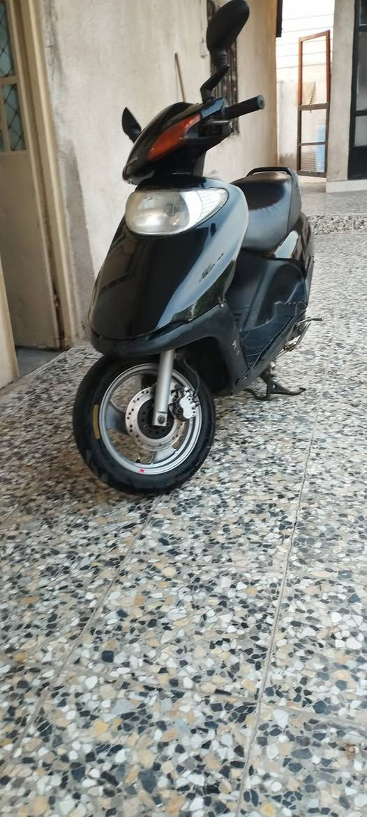 سلام عليكم دراجه سبيسي مضيفه وخبر من الله شلعه معدل دراجه مناقصه شي سعر 500بيهه مجال  ***********  بكاني بغداد
