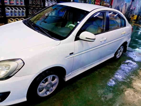 السلام عليكم اكسنت موديل 2011 خليجي مكينه 1600 سونار موضح بصوره سياره كامله مابيه اي نقص سعر 92 مكان بغداد الاسكان مامتواجد فيس مكلف بنشر رقم ***********
