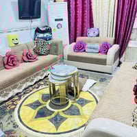 ديوان جداً نضيف احبه من الصوره سعره 700وبي مجال ‭0787 187 5781‬