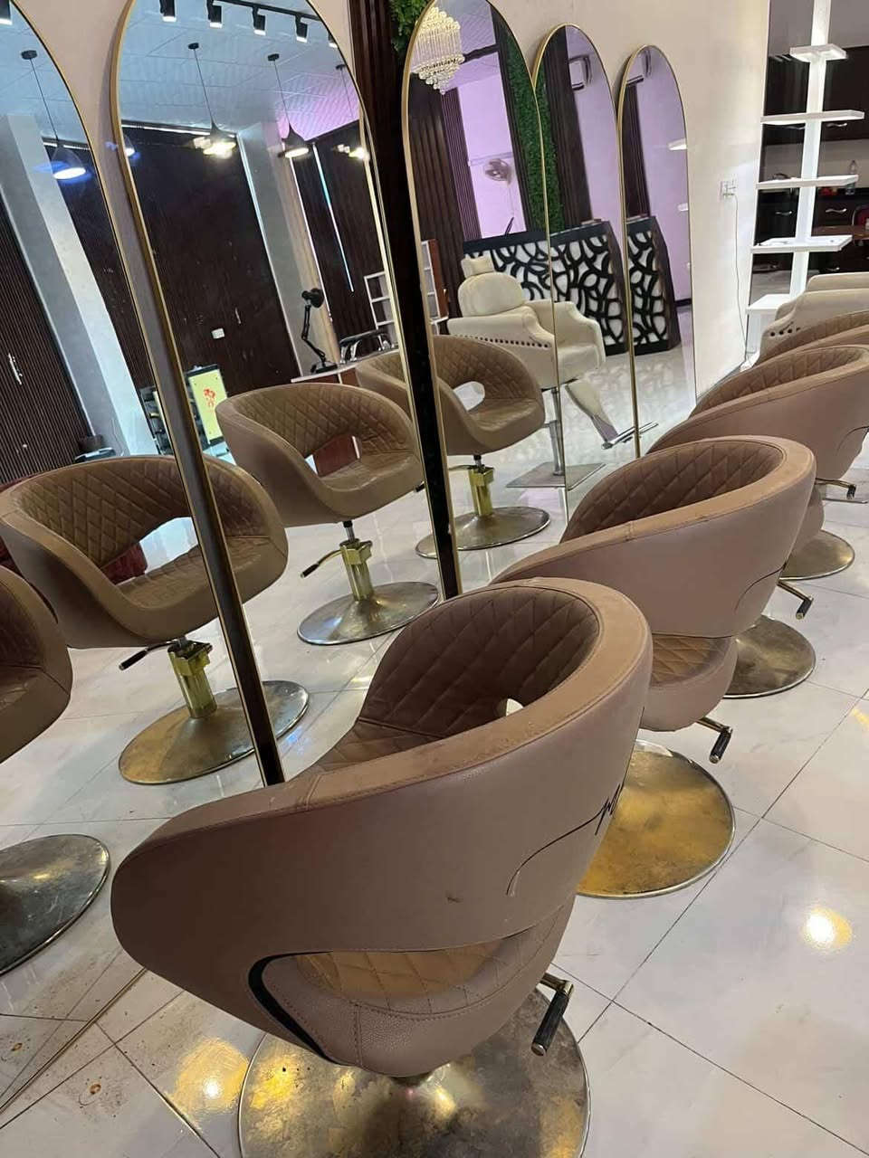 غراض صالون للبيع للإستفسار مكان كربلاء 
*********** وتساب
