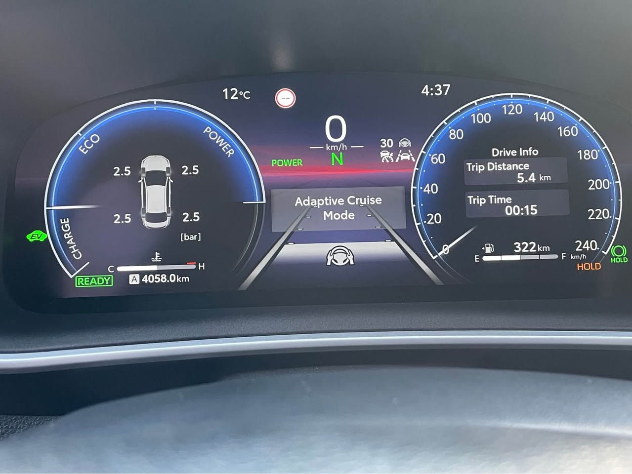 كورولا هايبرد☘️ 
( شكل امريكى) 
فوول مواسه فات 
سلايد 
رادار 
ويل كرووم 
لايت زينون 
شاشه گه وره 
به سمه 
بريك به سمه 
ئوتو ستوپ 
خه تى جاده 
ئاگاداركرنه وه تابلوى خيرايى  شه قام
ته حديد سرعه 
سى مودى ليخورين 
زور مواسه فاتى تر . 
بى شووخت و  بوياخ  و ساردى ، ته نها كه ميك PDR هه يه . 
سه ياره كه نيويه . ، ته نها ٤ هه زار روشتووه ، وه كو سفره ، ٤ مانگه ره قه م كراوه .
تيبينى :- سه ياره  ى مه عره ز نيه .
📞0772 296 2535 السليمانية, العراق
