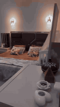 سلام عليكم غرفه نوم تركيه للبيع نضيفة كلش استعمال قليل متكونه من كنتور وجربايه وميز مرايه وميز مجرات ومرايه قيافه مليون و300
العنوان بغداد الشعب حي البساتين 

 اي استفسار اتصل ***********
