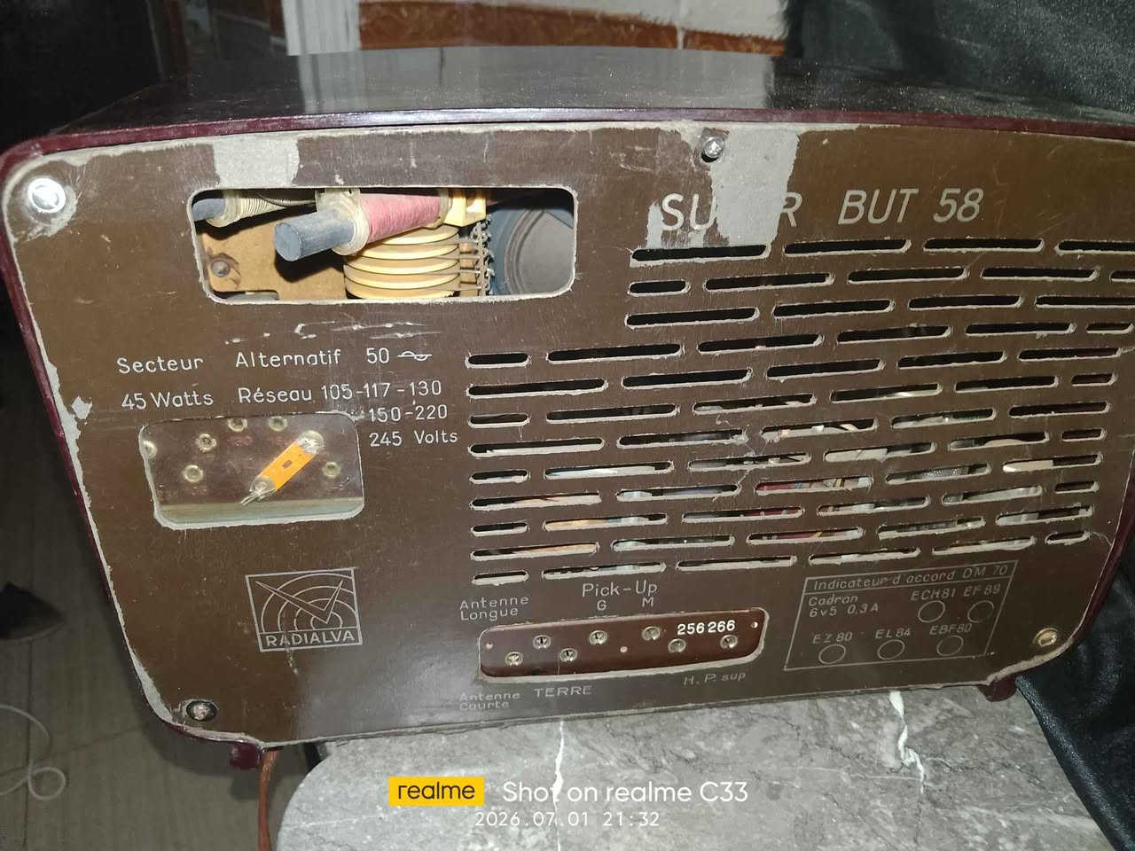 Ancien radio en très bonne état de marche سيدي بلعباس, الجزائر


**إذا كنت صاحب هذا الإعلان وتريد حذفه لأي سبب، رجاءا أرسل رسالة إلى الدعم الفني**