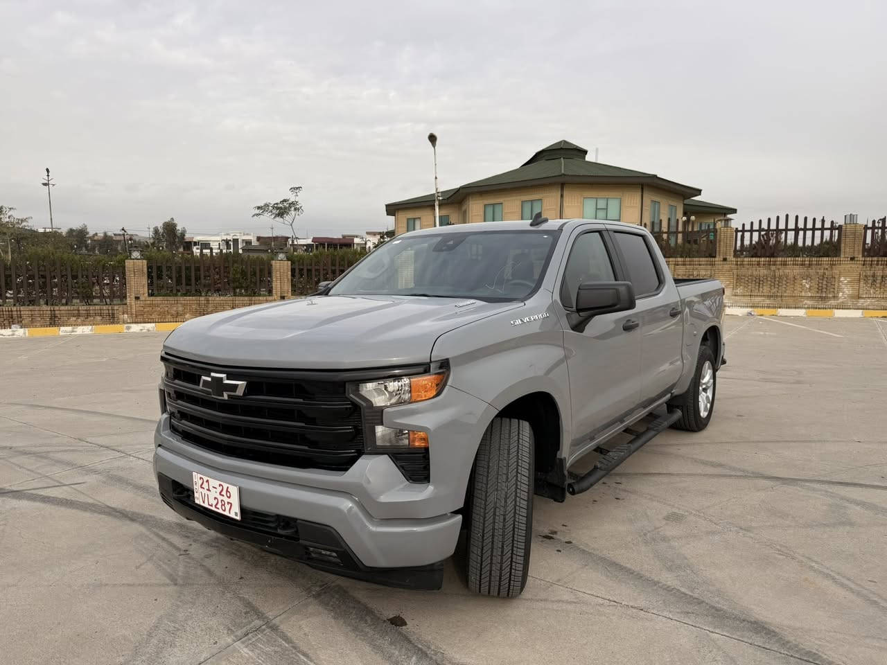 شفورليت سيلفرادو
موديل 2025
مواصفات كوستم
محرك مرغوب 4سلندر
باب طويل 
بودي قصير 
18الف مايل ماشي 
فقط بوند صبغ بدون دواخل 
ارباكات طاك بشرط كلها مخلي بيلادي
سعر 295بي مجال 
مكان كركوك
رقم ***********
