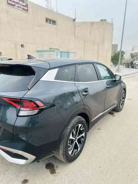 بسم الله الرحمن الرحيم كية سبورتج موديل 24لون نفطي موصفات سيارة EX فول عده الفتحه حادث سيارة تبديل جاملغ بنيد نفسه مصلح سيارة ماشية 5الف بعدها زيرو سيارة بدون رقم فحص موقت ترقم جميع المحفضات السعر 💸179 الستفسار الرقم ***********
