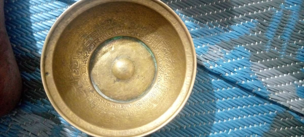 السلام عليكم عندي نحاسيات الجميع 70الف


**إذا كنت صاحب هذا الإعلان وتريد حذفه لأي سبب، رجاءا أرسل رسالة إلى الدعم الفني**
