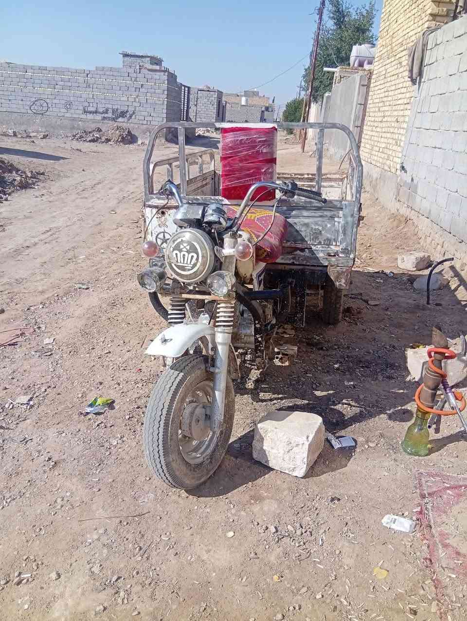 سلام عليكم شباب ستوته لبيع موديل 2016 وراق كامله ستوته حلوه مكينه ما مفتوحه
جديد لبدي عوزله بس صبغ مكانك ناصريه سجن لصلاح بحي بل سبل 

تايرات جديد تعمير شواصي كله جديد هاذه رقم الهاتف ***********

شراي يجي خاص  كربايات كله شغله سلف هندر  مو شراي لا يجي خاص
